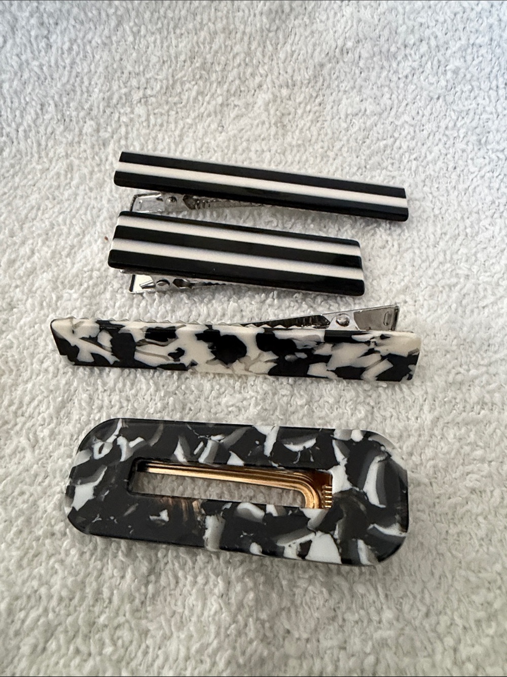 Black & White Marbled and Striped Resin Hair Clip Set